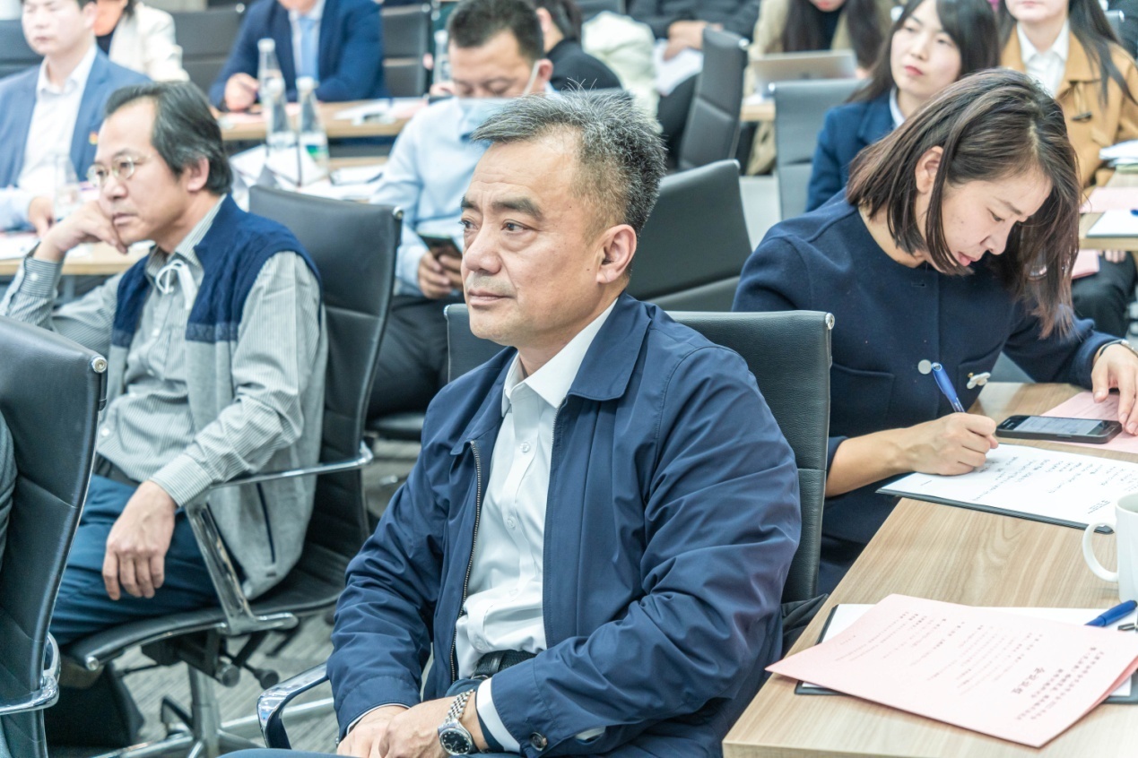 说明: F:\民法学研究会与应用研究中心\民法学分会2022年会\新闻报道\11.11研讨会新闻稿照片\11.11研讨会新闻稿照片\16.jpg